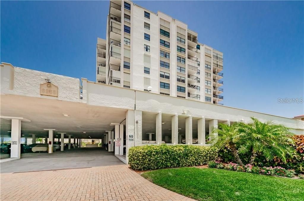 For Sale: $550,000 (2 beds, 2 baths, 1240 Square Feet)