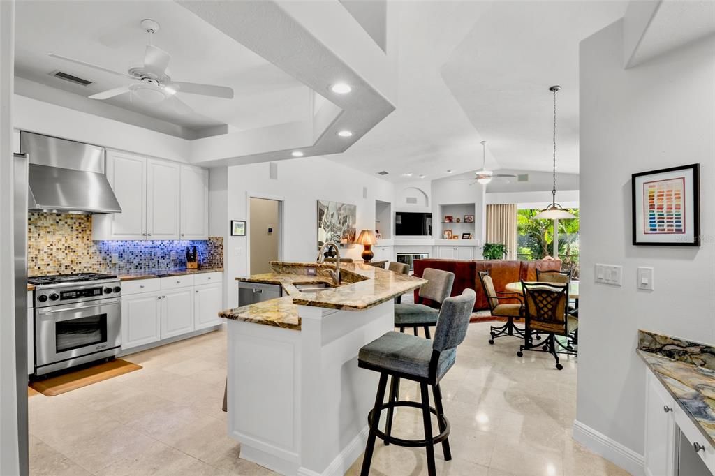 En Venta: $1,099,999 (4 camas, 3 baños, 3123 Pies cuadrados)