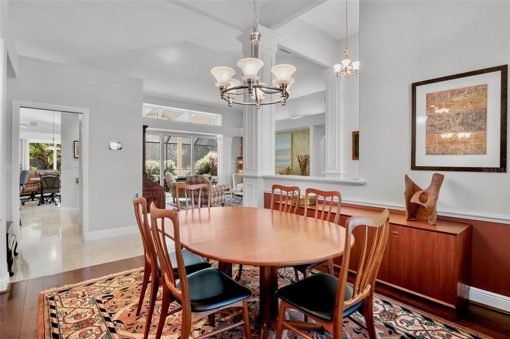 En Venta: $1,099,999 (4 camas, 3 baños, 3123 Pies cuadrados)