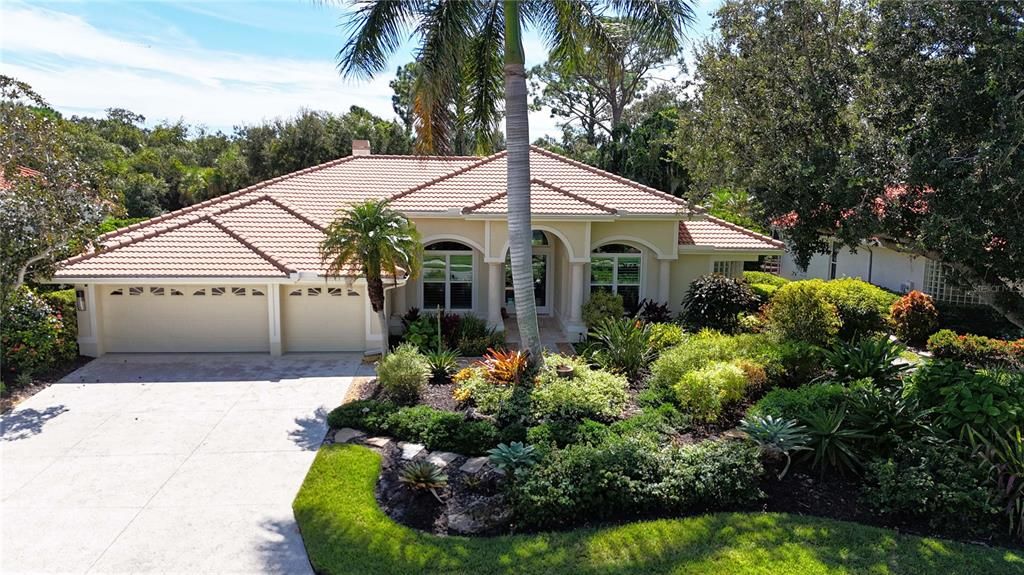 En Venta: $1,099,999 (4 camas, 3 baños, 3123 Pies cuadrados)