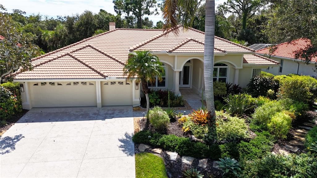 En Venta: $1,099,999 (4 camas, 3 baños, 3123 Pies cuadrados)