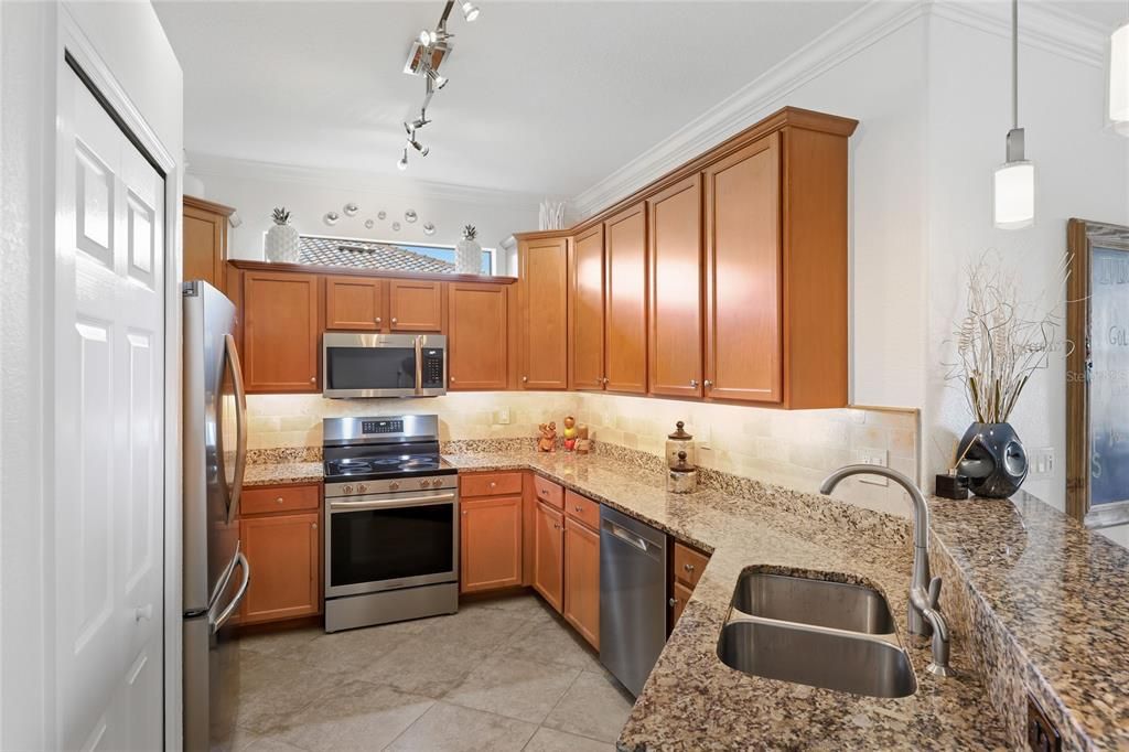 En Venta: $374,900 (2 camas, 2 baños, 1572 Pies cuadrados)