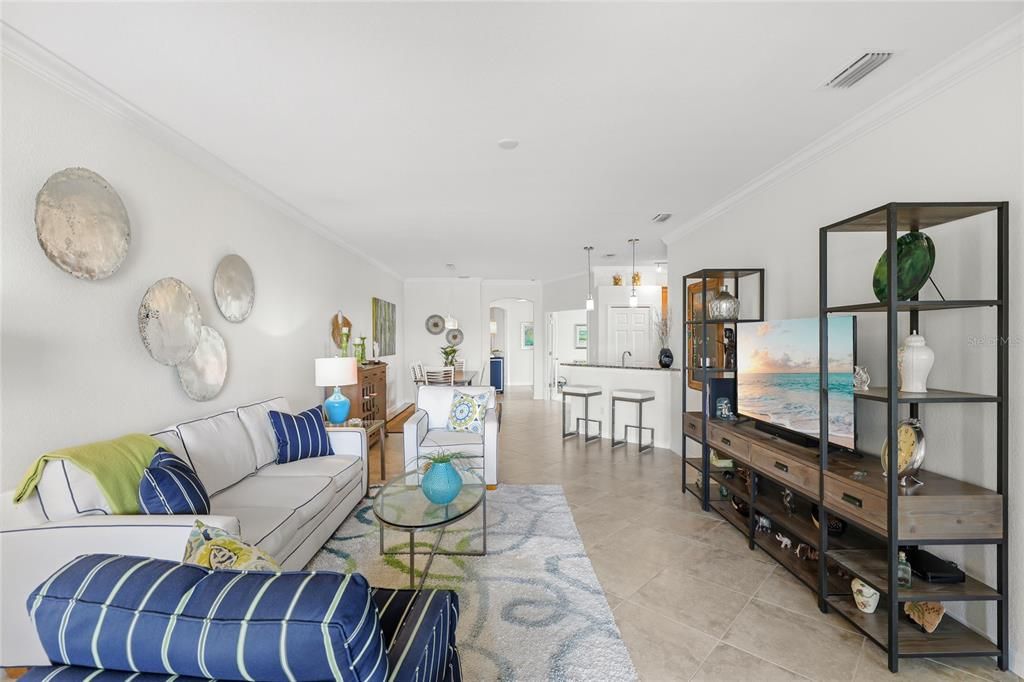 En Venta: $374,900 (2 camas, 2 baños, 1572 Pies cuadrados)