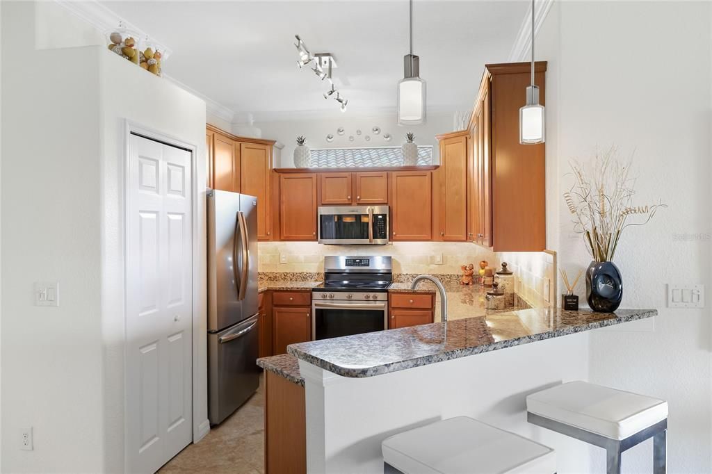 En Venta: $374,900 (2 camas, 2 baños, 1572 Pies cuadrados)