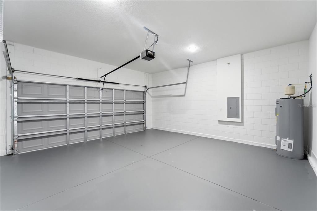 En Venta: $339,000 (4 camas, 3 baños, 1896 Pies cuadrados)