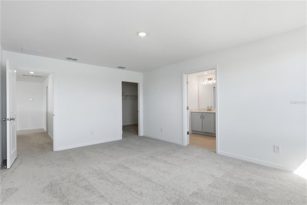 В аренду: $2,950 (3 спален, 3 ванн, 2791 Квадратных фут)