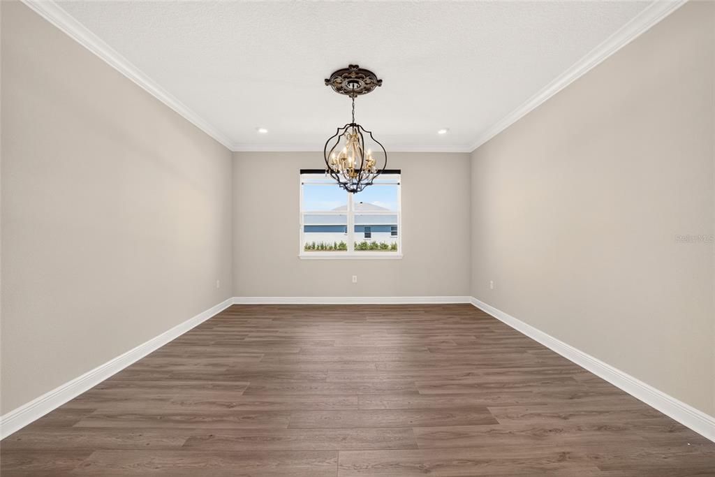 En Venta: $764,990 (3 camas, 3 baños, 2870 Pies cuadrados)