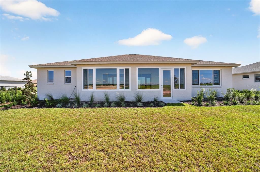 En Venta: $764,990 (3 camas, 3 baños, 2870 Pies cuadrados)