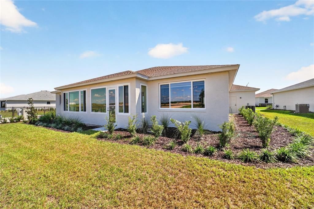 En Venta: $764,990 (3 camas, 3 baños, 2870 Pies cuadrados)