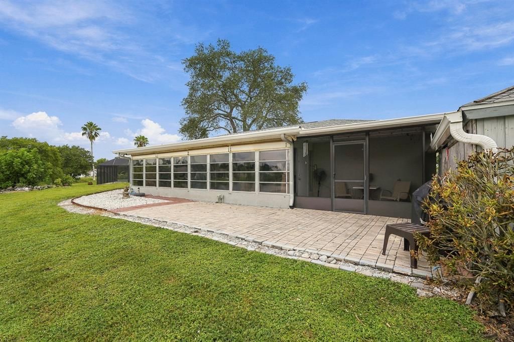 En Venta: $349,900 (2 camas, 2 baños, 1301 Pies cuadrados)