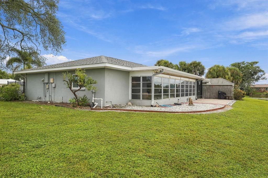 En Venta: $349,900 (2 camas, 2 baños, 1301 Pies cuadrados)