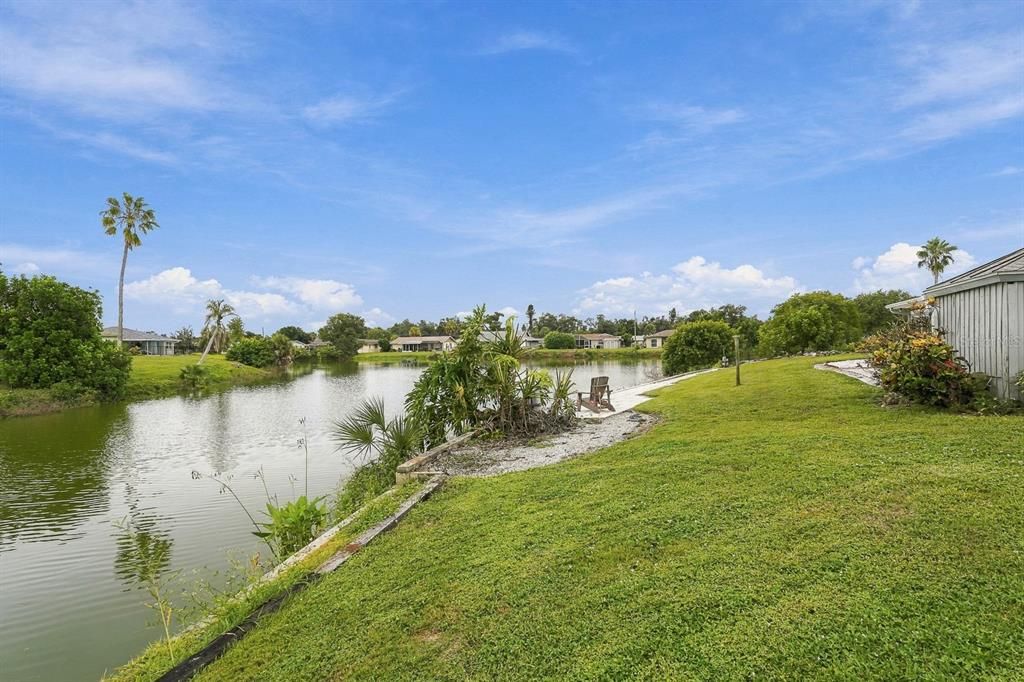 En Venta: $349,900 (2 camas, 2 baños, 1301 Pies cuadrados)