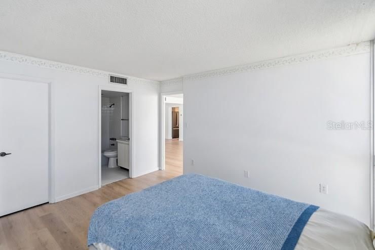 For Sale: $698,765 (2 beds, 2 baths, 1022 Square Feet)