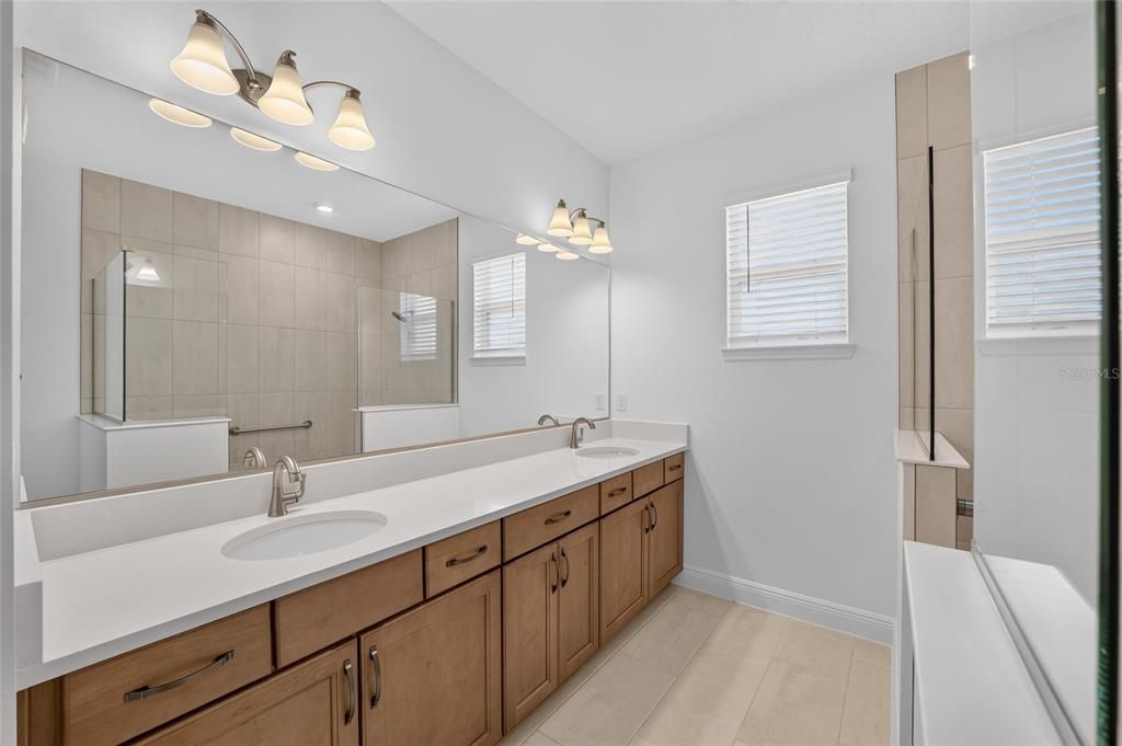 En Venta: $452,040 (2 camas, 2 baños, 2019 Pies cuadrados)