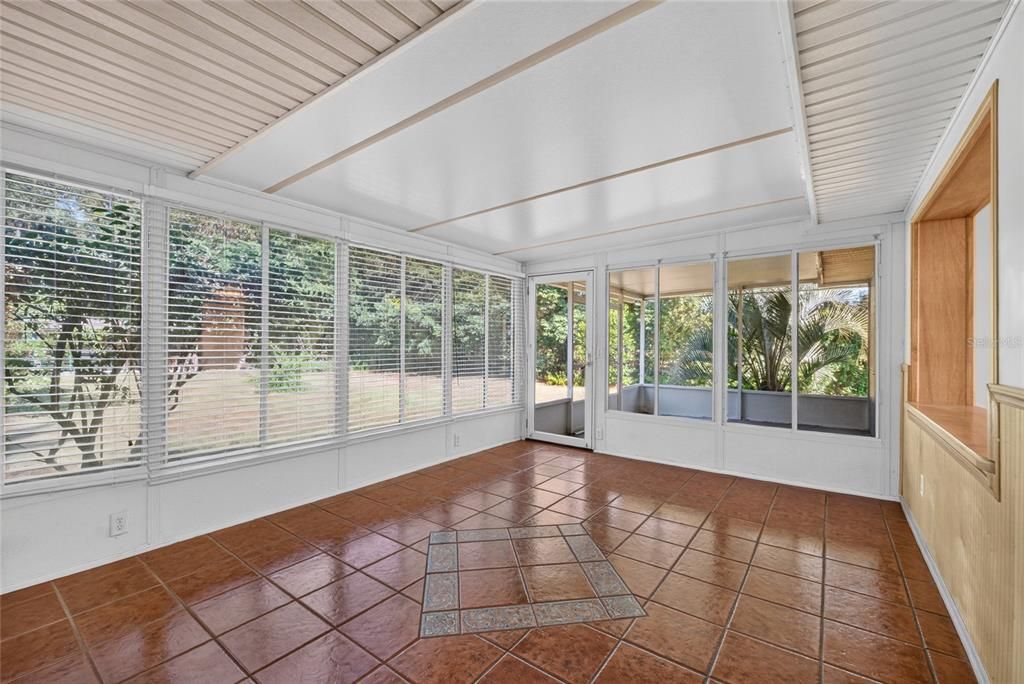 En Venta: $269,900 (2 camas, 2 baños, 1366 Pies cuadrados)