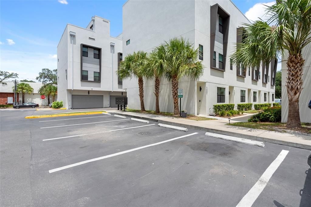 For Rent: $4,800 (3 beds, 3 baths, 2097 Square Feet)