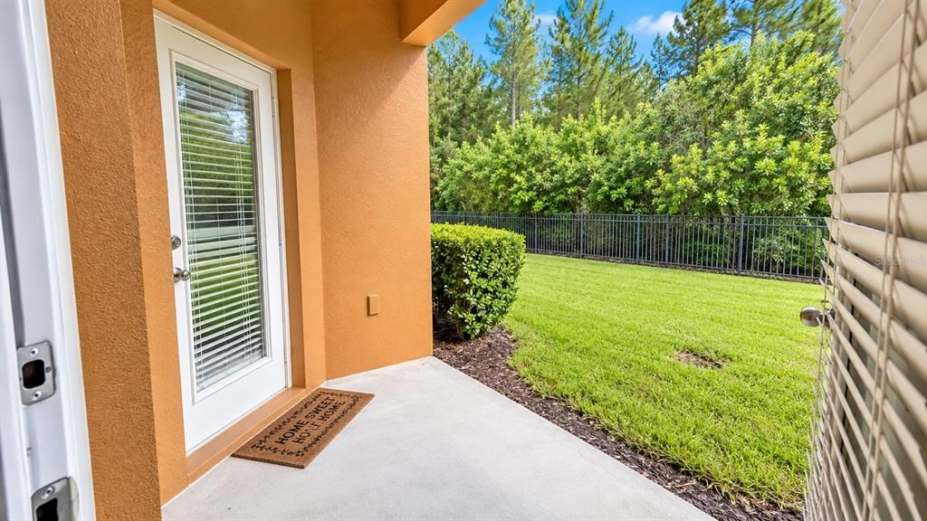 For Rent: $2,600 (3 beds, 2 baths, 2208 Square Feet)