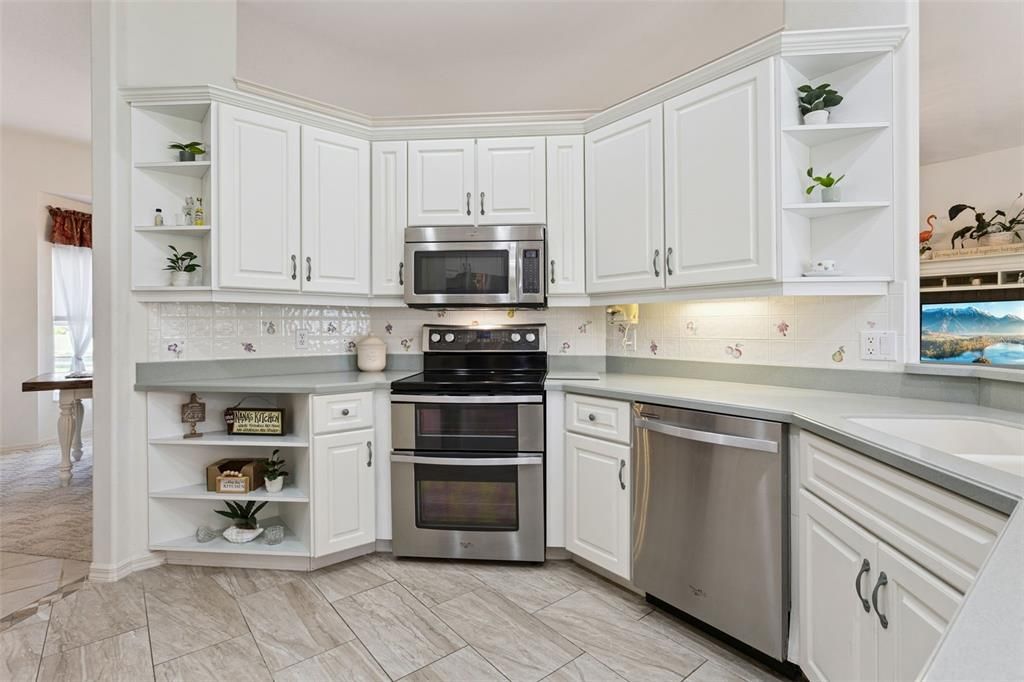 For Sale: $410,000 (3 beds, 2 baths, 2175 Square Feet)