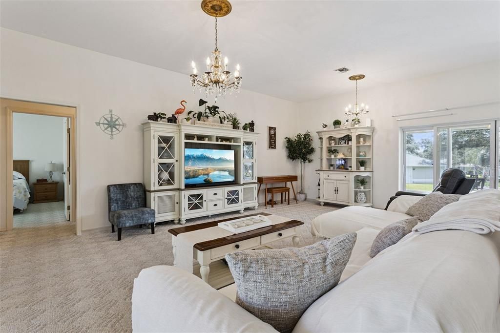 For Sale: $410,000 (3 beds, 2 baths, 2175 Square Feet)