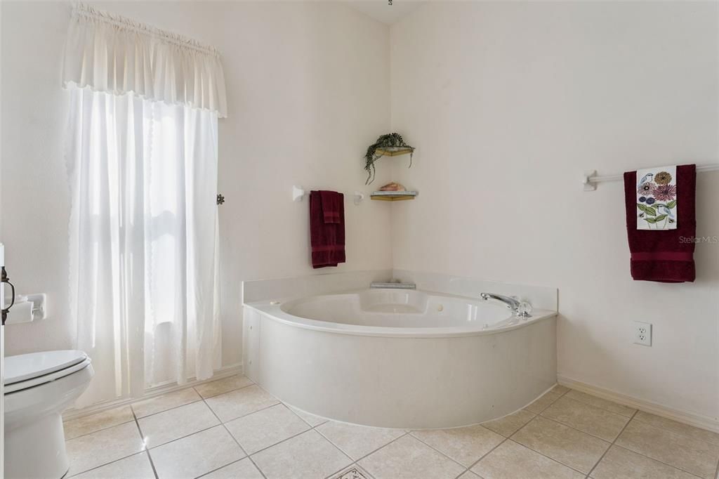 For Sale: $410,000 (3 beds, 2 baths, 2175 Square Feet)