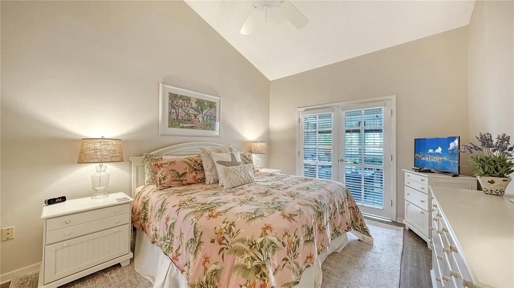 For Sale: $899,000 (3 beds, 2 baths, 1495 Square Feet)