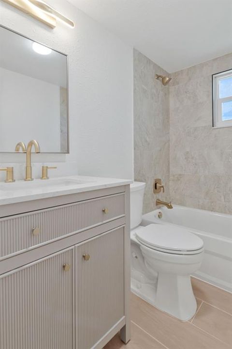 For Sale: $295,000 (3 beds, 1 baths, 1432 Square Feet)