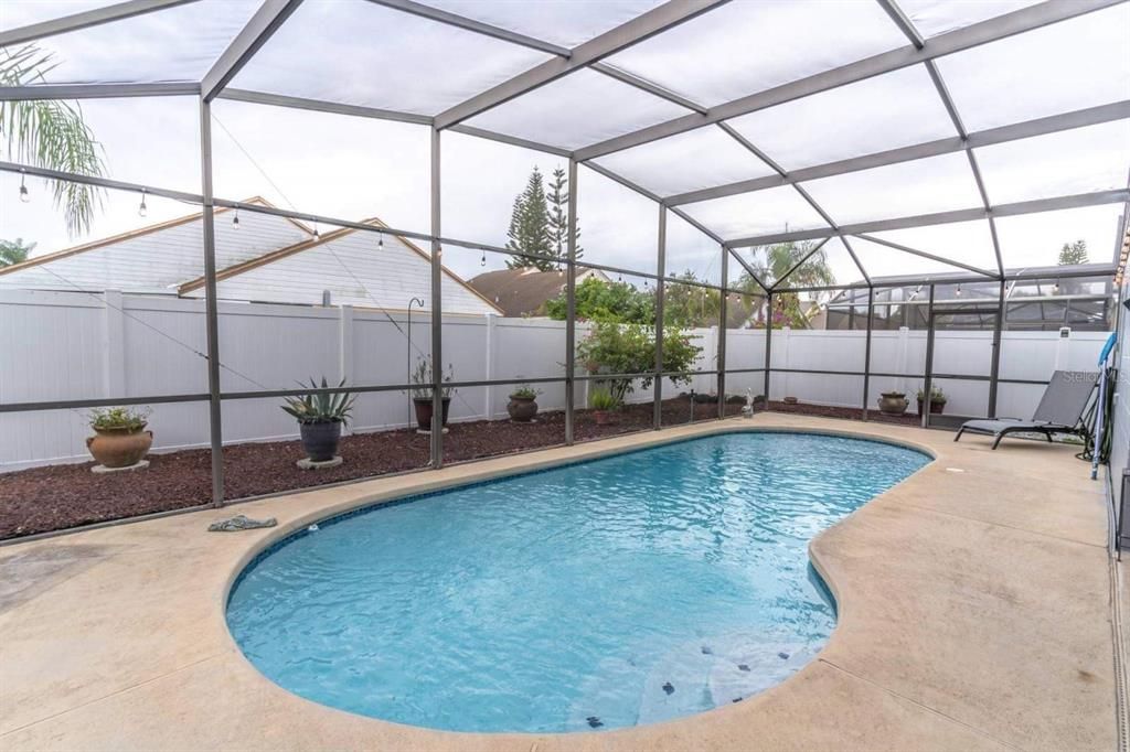 For Rent: $2,600 (3 beds, 2 baths, 1565 Square Feet)