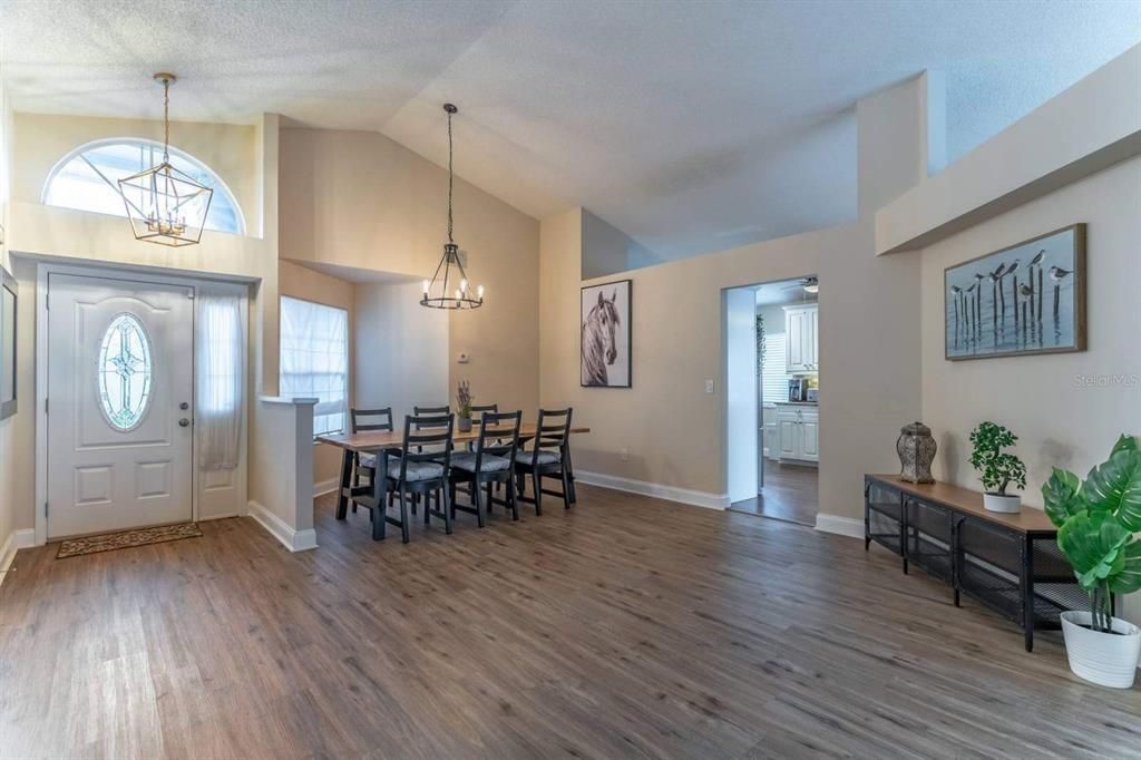 For Rent: $2,600 (3 beds, 2 baths, 1565 Square Feet)