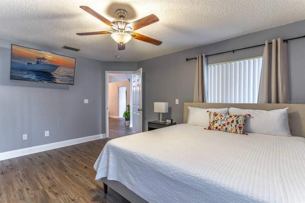 For Rent: $2,600 (3 beds, 2 baths, 1565 Square Feet)