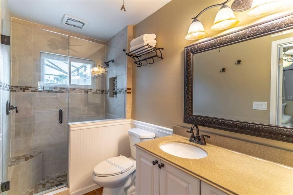 For Rent: $2,600 (3 beds, 2 baths, 1565 Square Feet)