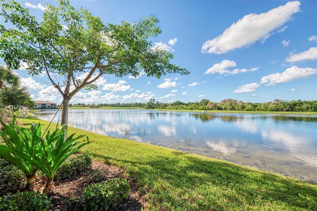En Venta: $374,900 (2 camas, 2 baños, 1379 Pies cuadrados)