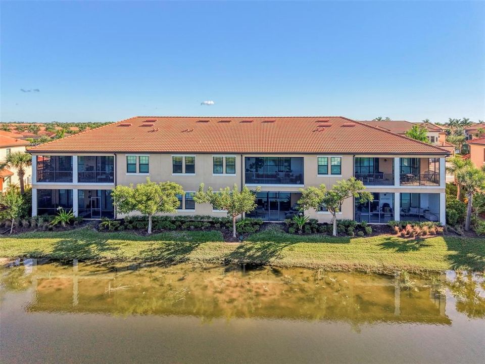 En Venta: $374,900 (2 camas, 2 baños, 1379 Pies cuadrados)