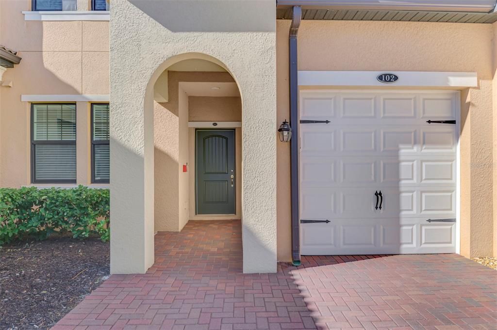 En Venta: $374,900 (2 camas, 2 baños, 1379 Pies cuadrados)
