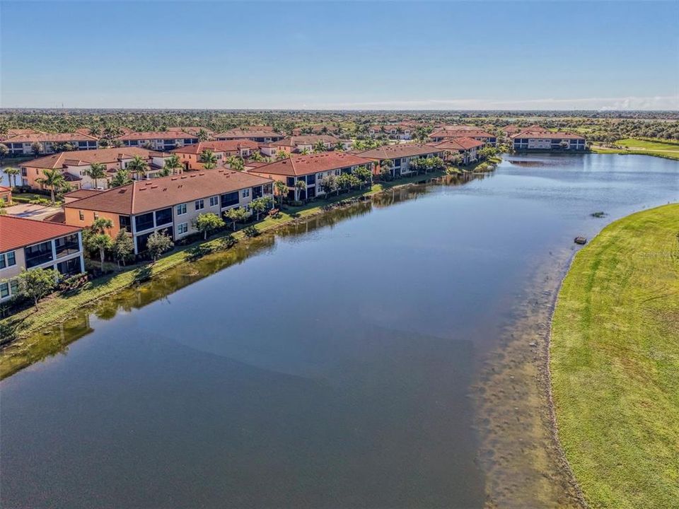 En Venta: $374,900 (2 camas, 2 baños, 1379 Pies cuadrados)