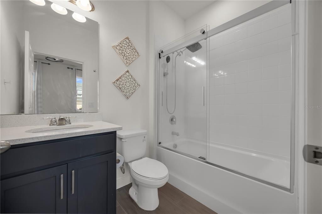 For Sale: $690,000 (5 beds, 3 baths, 2561 Square Feet)