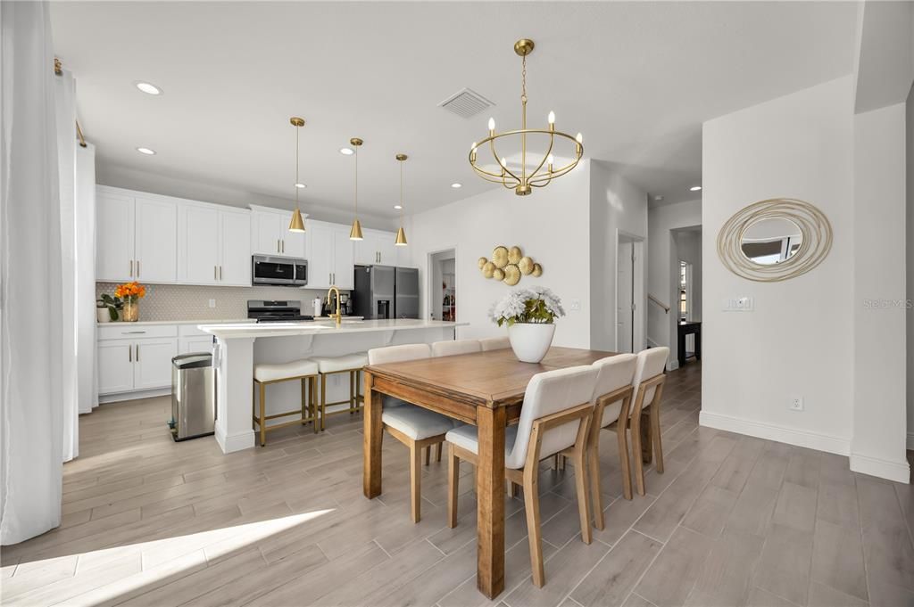 For Sale: $690,000 (5 beds, 3 baths, 2561 Square Feet)