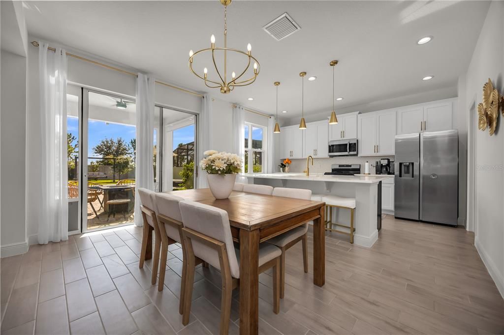 For Sale: $690,000 (5 beds, 3 baths, 2561 Square Feet)