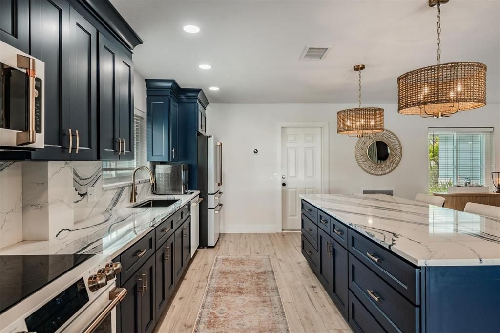 For Sale: $1,175,000 (3 beds, 2 baths, 1896 Square Feet)