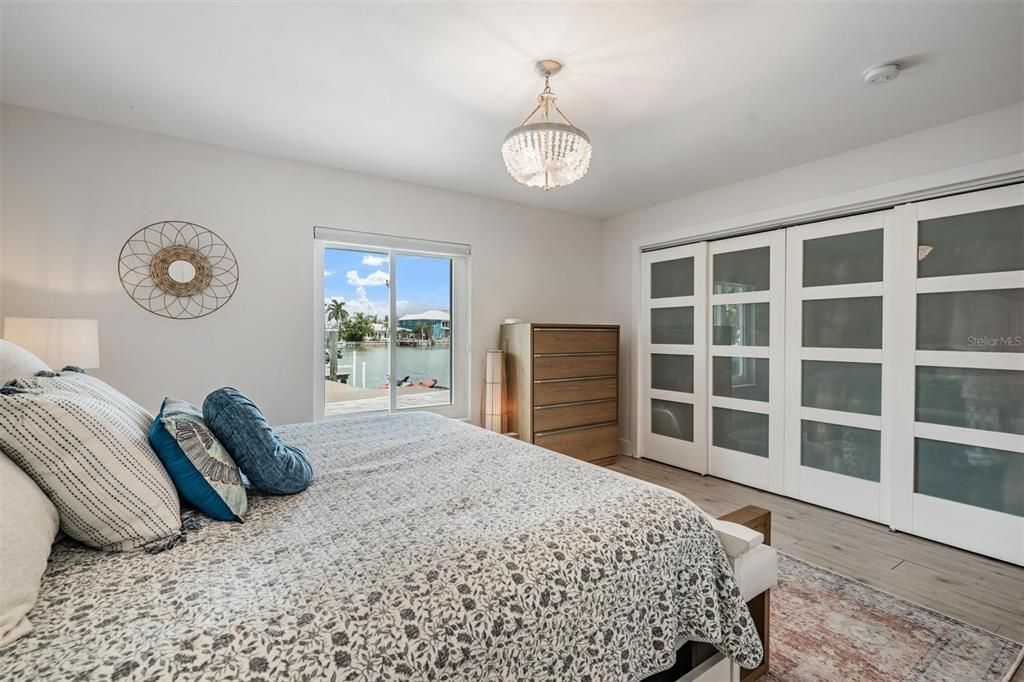 For Sale: $1,175,000 (3 beds, 2 baths, 1896 Square Feet)