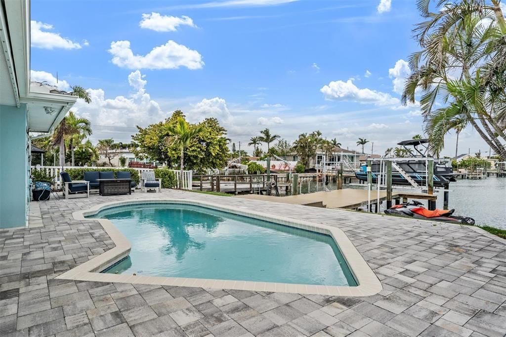For Sale: $1,175,000 (3 beds, 2 baths, 1896 Square Feet)