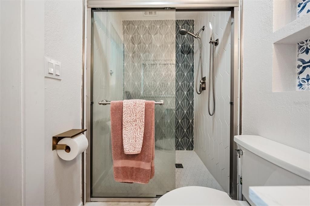 For Sale: $1,175,000 (3 beds, 2 baths, 1896 Square Feet)