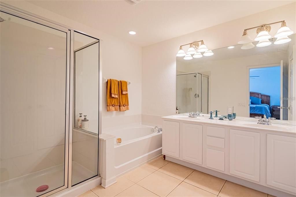 For Rent: $2,500 (3 beds, 3 baths, 2018 Square Feet)