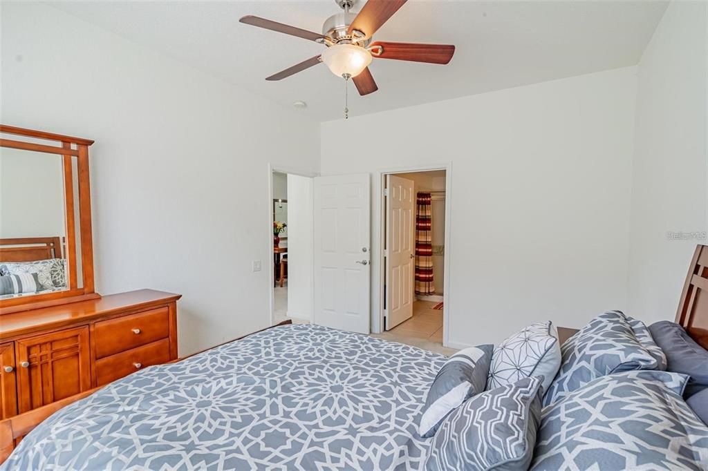For Rent: $2,500 (3 beds, 3 baths, 2018 Square Feet)
