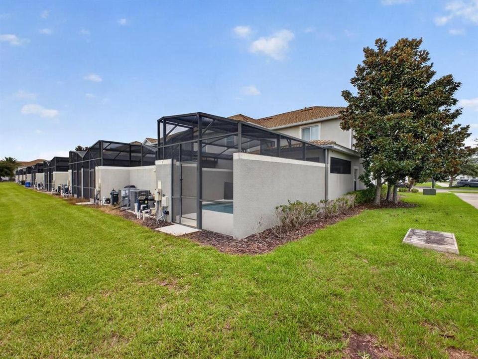 Activo con contrato: $447,000 (5 camas, 4 baños, 2128 Pies cuadrados)