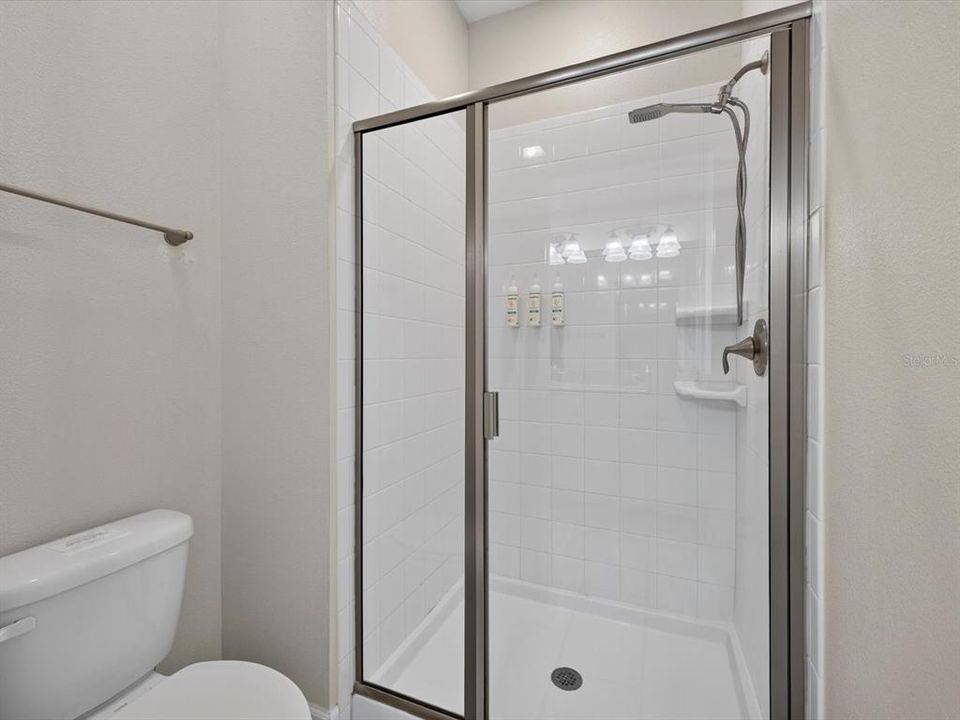 Activo con contrato: $447,000 (5 camas, 4 baños, 2128 Pies cuadrados)