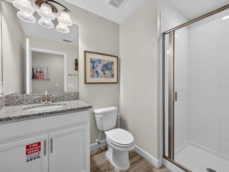 Activo con contrato: $447,000 (5 camas, 4 baños, 2128 Pies cuadrados)