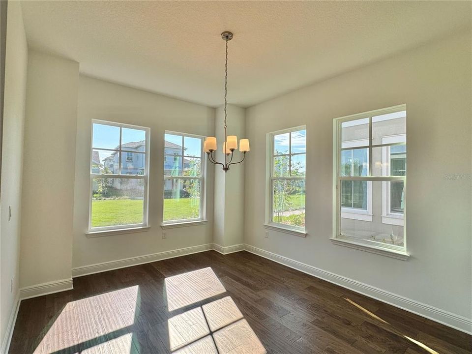 For Sale: $859,990 (5 beds, 4 baths, 3260 Square Feet)