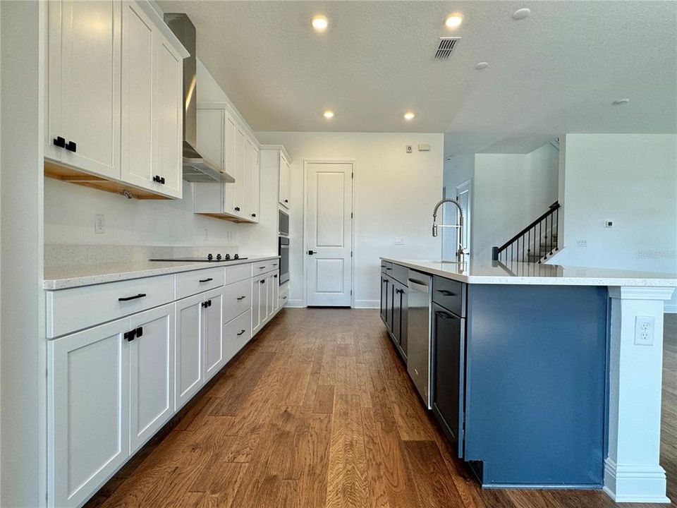 For Sale: $859,990 (5 beds, 4 baths, 3260 Square Feet)