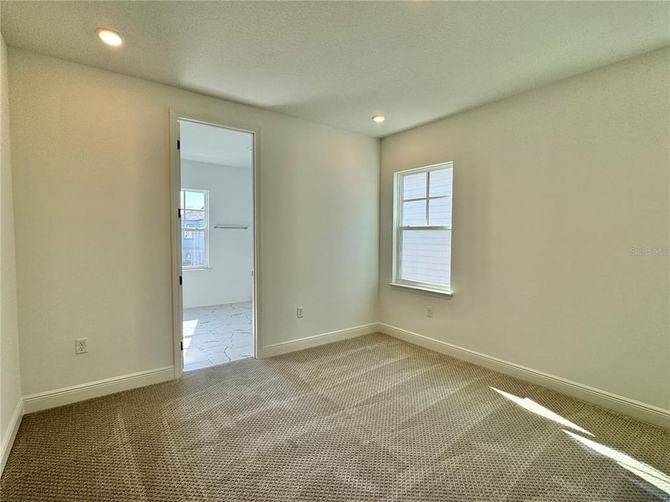 For Sale: $859,990 (5 beds, 4 baths, 3260 Square Feet)