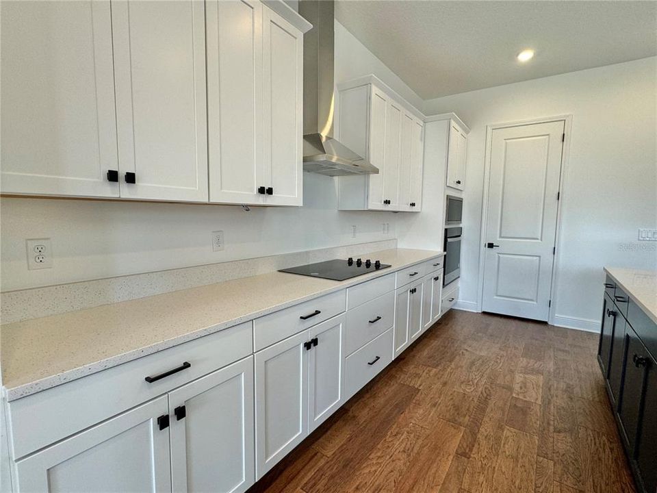 For Sale: $859,990 (5 beds, 4 baths, 3260 Square Feet)